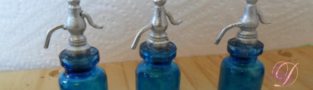 accessoire pour vitrine de bar:
siphons.