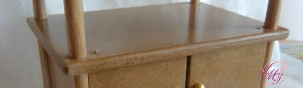 meubles poupée Barbie:
Commode