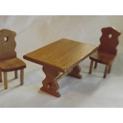 Table et 2 chaises rustiques