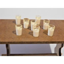 Verre de lait (1cm haut, vendu à l'unité)