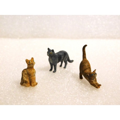 Chat qui s'étire (2,8cm au plus haut) vendu à l'unité