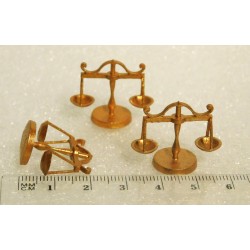 Balance "apothicaire", en résine,  2cm de haut (vendue à l'unité)